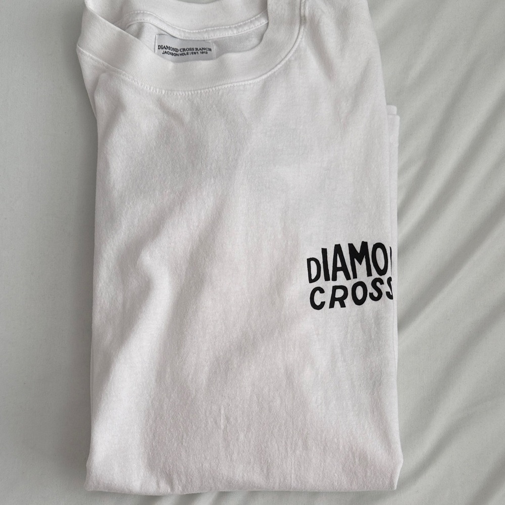 Diamond Cross White T-Shirt size Large UNWORN!!!